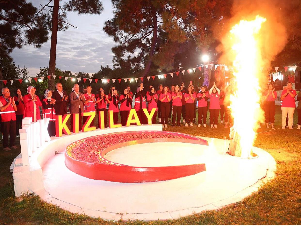 AİLE VE SOSYAL HİZMETLER BAKANIMIZ SN. MAHİNUR ÖZDEMİR GÖKTAŞ HANIMEFENDİ İLÇEMİZİ ZİYARET ETTİ.